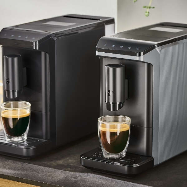 Dünyanın en küçük tam otomatik kahve makinesi şimdi Türkiye’de