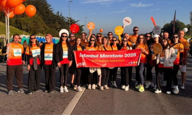 DyDo Kosu Gonulluleri 47. Istanbul Maratonunda ACEV icin kostu