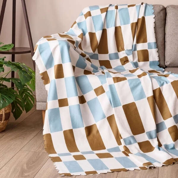 Kışa sıcak bir başlangıç: Evidea battaniyeleriyle TV keyfi