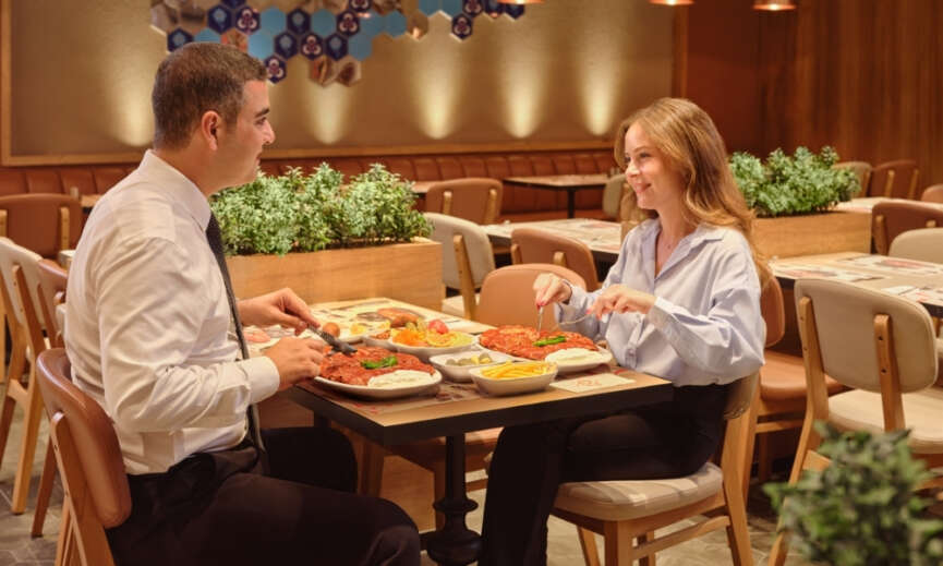 HD Iskender 30. Yilinda 100. magazasina ulasti