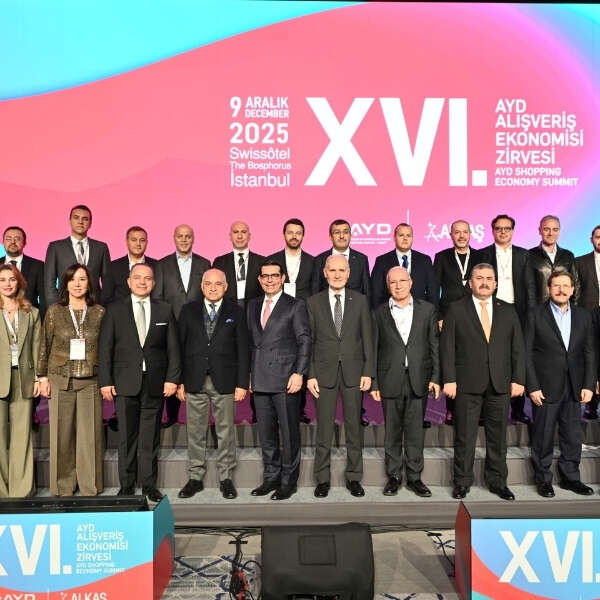 Halil İbrahim Zeytin 1 AYD Alışveriş Ekonomisi Zirvesi 16. kez gerçekleştirildi