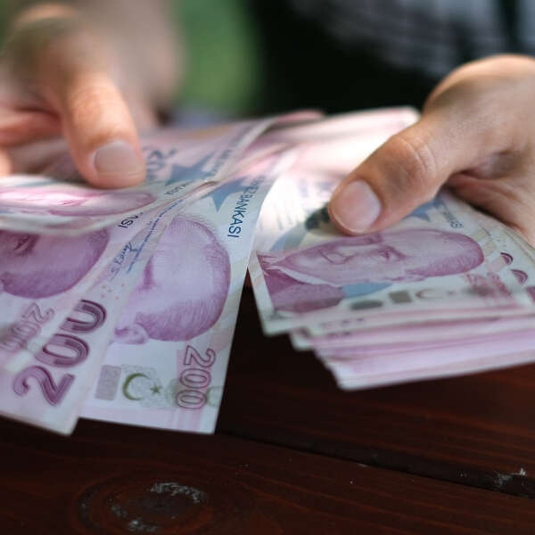 İlkay Keskin 5 Asgari Ücret Bu Akşam Belli Olabilir: Zam Senaryoları Netleşiyor