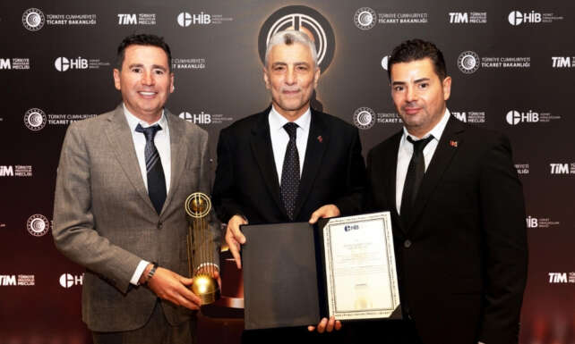 Bursa Kebap Evine Hizmet Ihracati Sampiyonu odulu