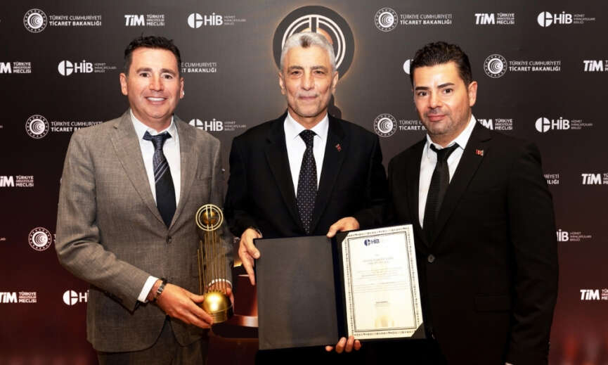 Bursa Kebap Evine Hizmet Ihracati Sampiyonu odulu