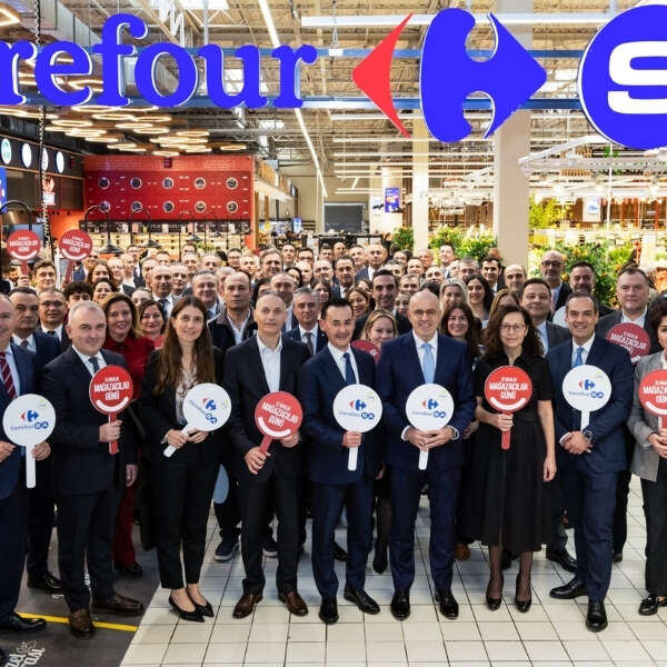 CarrefourSA, 12 Aralık Mağazacılar Günü’nü 15 bin çalışanı ile kutladı