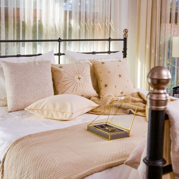 Yeni yılın gökyüzünden ilham alan ışıltısı: Evidea Golden Star Koleksiyonu