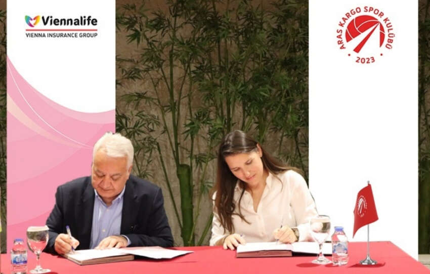Aras Kargo Kadin Voleybol Takiminin Resmi Sponsoru Viennalife Oldu