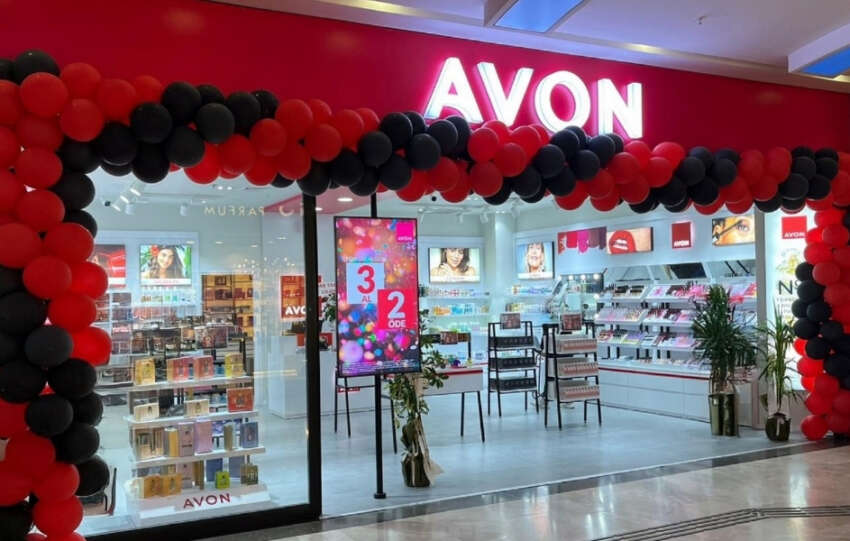 Avon yeni yila yeni bir magaza ile merhaba dedi