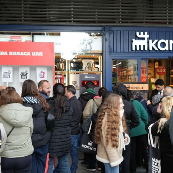 İlkay Keskin 11 Karaca, Ümraniye Limonlu Cadde AVM’de Yeni Mağazasını Açtı