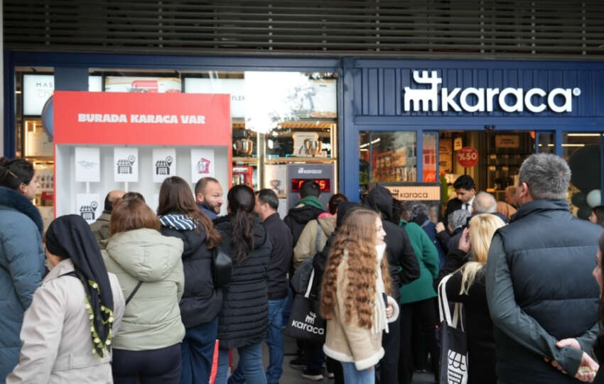 Karaca Umraniye Limonlu Cadde AVMde Yeni Magazasini Acti