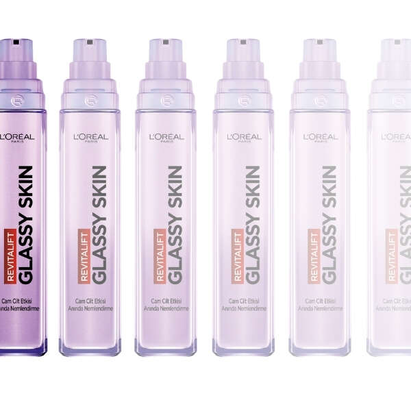 İlkay Keskin 8 Cam Cilt Görünümü Etkisi: L’Oréal Paris Glassy Skin Nemlendirici Krem
