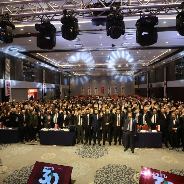 Onur Market 30’uncu kuruluş  yıl dönümünü çoşkuyla kutladı