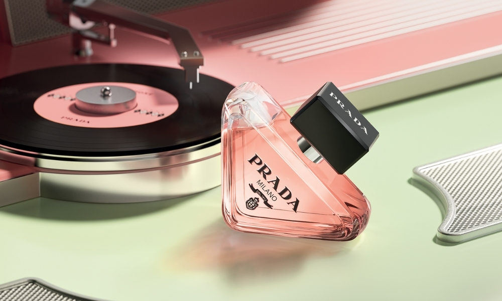 Prada’dan kokuya radikal bir yorum: Paradoxe & Paradigme