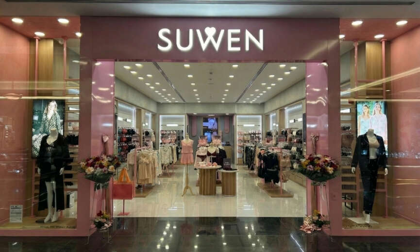 Suwen Korfez Bolgesine ilk adimini atti