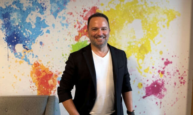 13 Subat Dunya Radyo Gununde sesin dijital yolculuguna Karnavaldan guclu vurgu