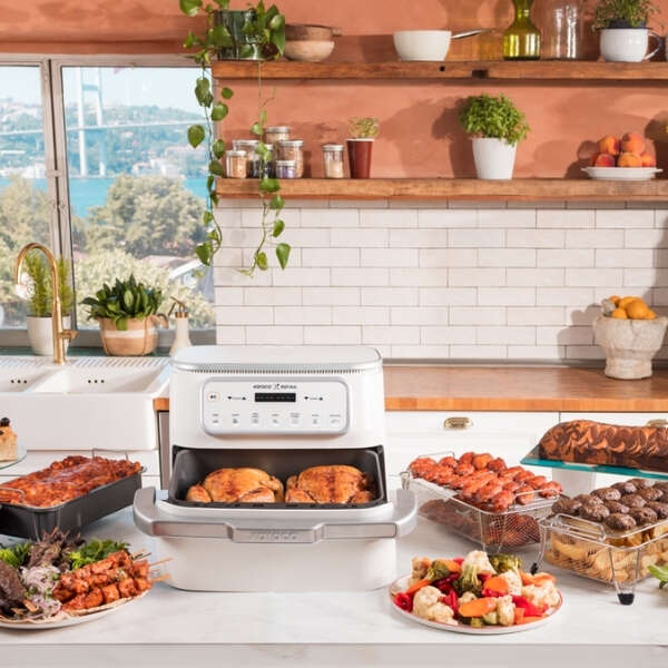 Karaca x Refika’dan Yeni Nesil Airfryer Deneyimi: Bol Bol Lezzet, Bol Bol Konfor