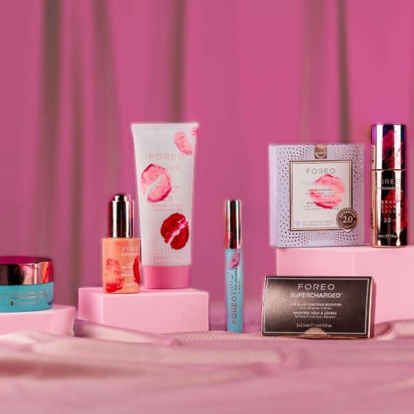 FOREO Sevgililer Günü Hediye Rehberi Sunuyor
