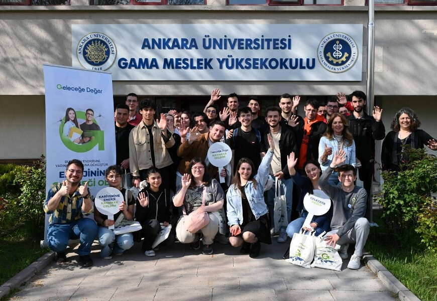 Gelecege Deger ikinci yilinda nitelikli insan kaynagina yaptigi yatirimi buyutuyor