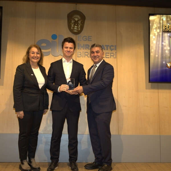 Jimmy Key, 2025’in En Güçlü Hazır Giyim İhracatçıları Arasında Yer Aldı