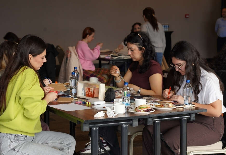 NESCAFE Gold Bu Fincan Sanat Yolunda projesi yeni sehirlerle devam ediyor