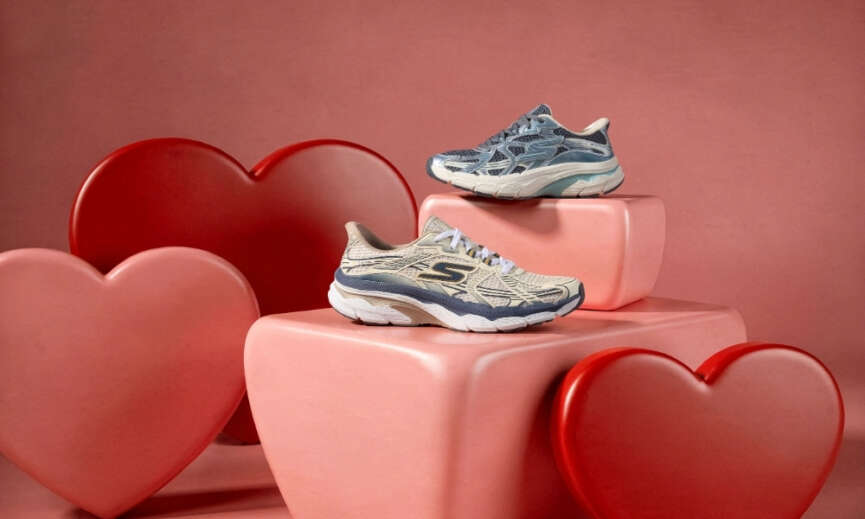 Skechersla ask yan yanayken rahat