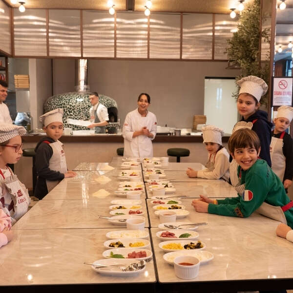 Trattoria Fontana, Minikleri Pizza Atölyesinde Buluşturuyor