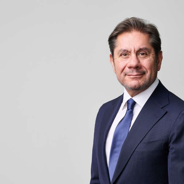 Akbank Sendikasyon Kredisini 1 Milyar ABD Dolarını Aşan Rekor Taleple Yeniledi