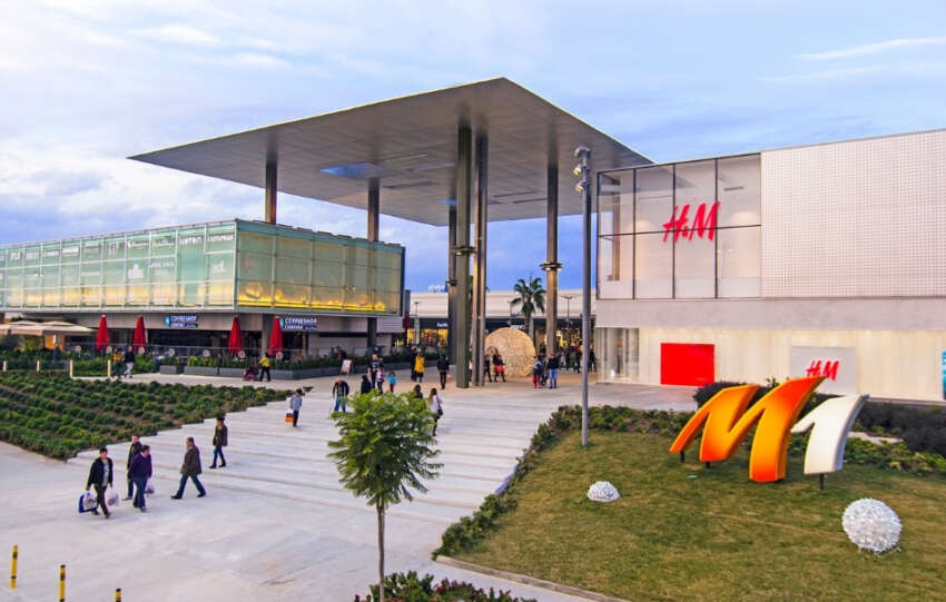 Bayram alisverisinin adresi M1 Adana AVM