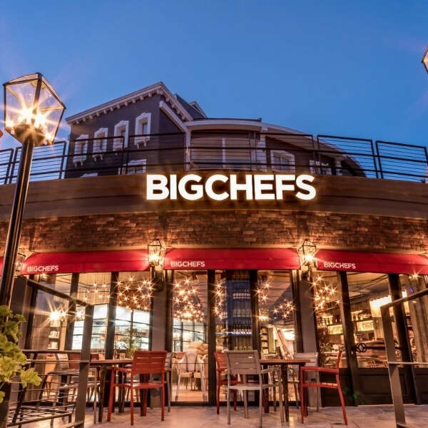 BigChefs, Kafessiz Yumurta Taahhüdünün İlk Aşamasını Hayata Geçirdi