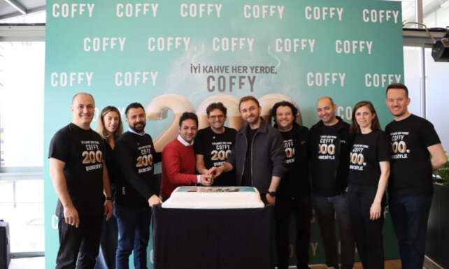 Coffy 200uncu magazasini Ankara Yuksek Hizli Tren Garinda acti