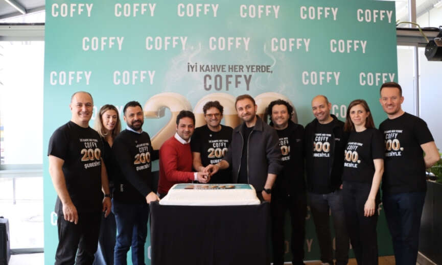 Coffy 200uncu magazasini Ankara Yuksek Hizli Tren Garinda acti