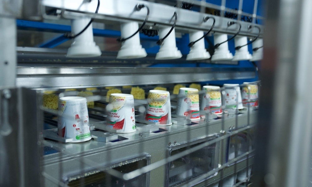 Indomie Turkiye Seffaf Uretim Modeliyle Tuketici Guvenini Fiziksel Deneyime Donusturuyor