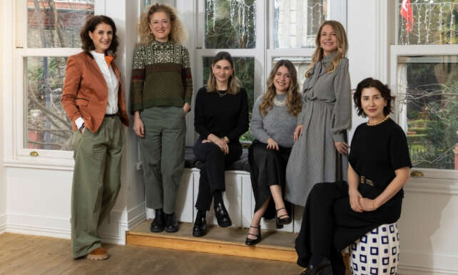 Jotundan Dunya Kadinlar Gunune Ozel Mahalle Hikayesi