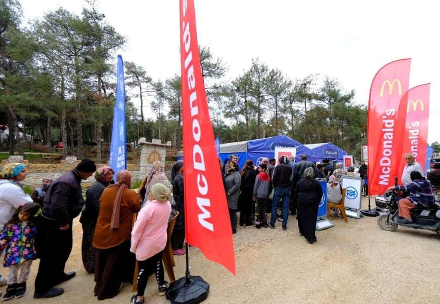 Konteyner Kentlerde Iftar Sofralari Kuruluyor