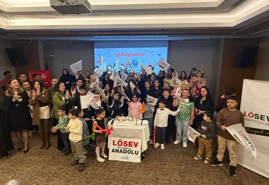 LOSEV Istanbulda Ramazan Bayramini Kutladi