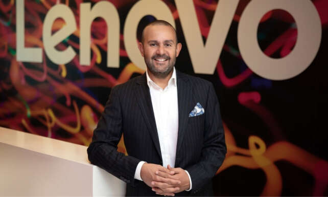 Lenovo yapay zekayi David Beckham ile sahaya tasiyor