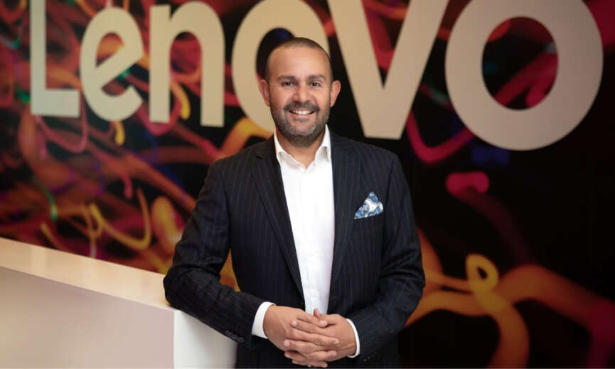 Lenovo yapay zekayi David Beckham ile sahaya tasiyor