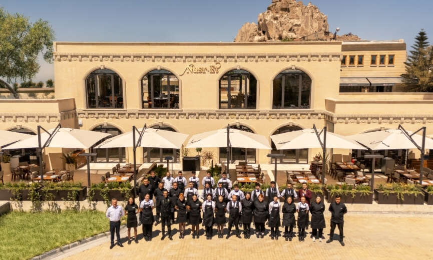 Nusr Etten Kapadokyada Yeni Imza Nusr Et Uchisardaki Yeni Restoraniyla 1 Nisanda Kapilarini Aciyor