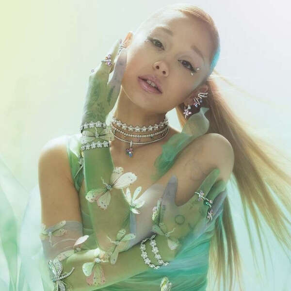 Swarovski, Ariana Grande ile, Yeni Kapsül koleksiyonunu tanıttı