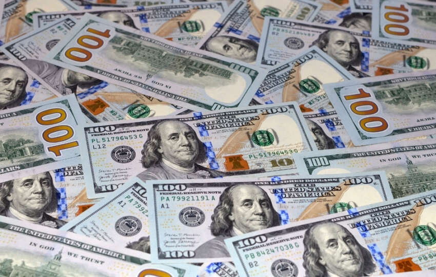 TCMB Rezervleri 210 Milyar Dolari Asti