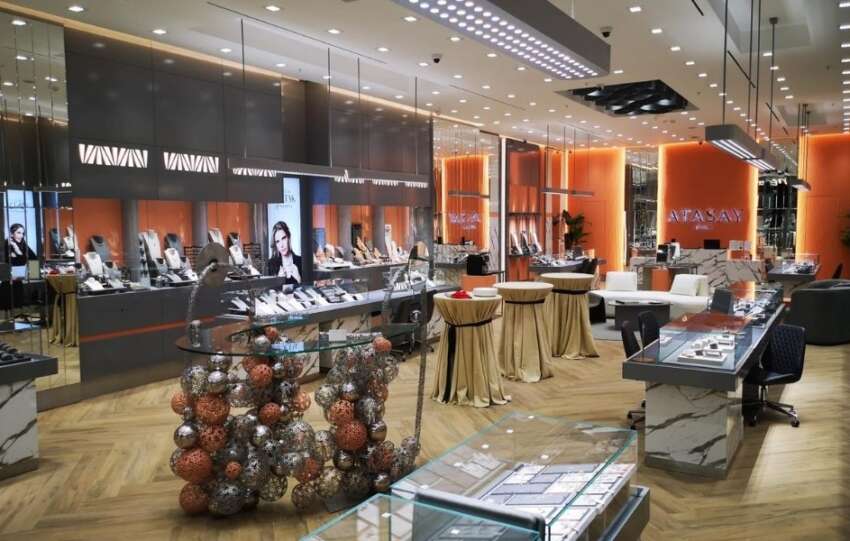 Atasay en buyuk magazasini Bursada acti