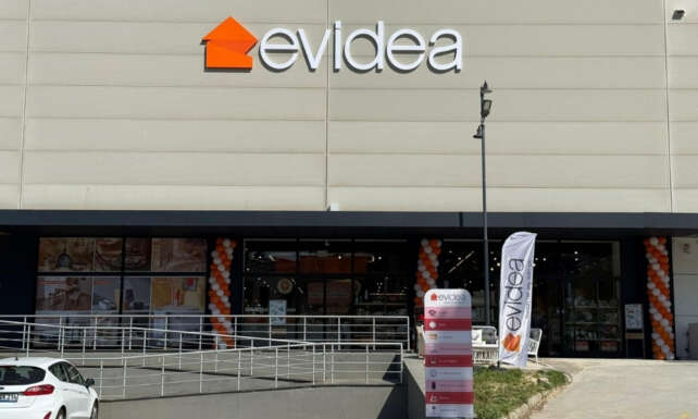 Evidea Aydin Kusadasi Pirada Cadde magazasinin kapilarini acti