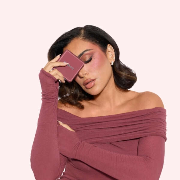 Home 41 Huda Beauty’den Strawberry Latte Koleksiyonu