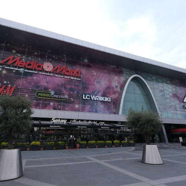 Marmarapark AVM, İstanbul Team’e Sponsor Oldu