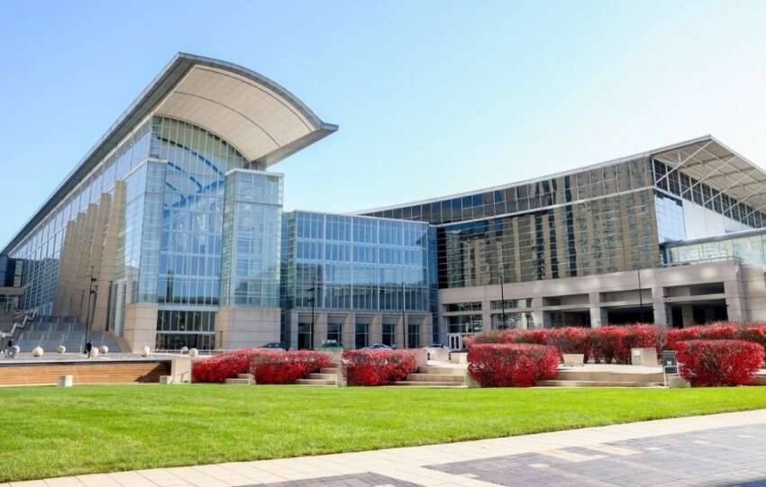 McCormickten dev satin alma hamlesi