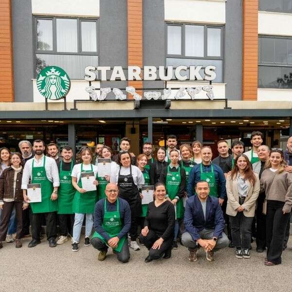 Home 39 Starbucks İşaret Dili Konseptli Mağazalarını Yaygınlaştırıyor