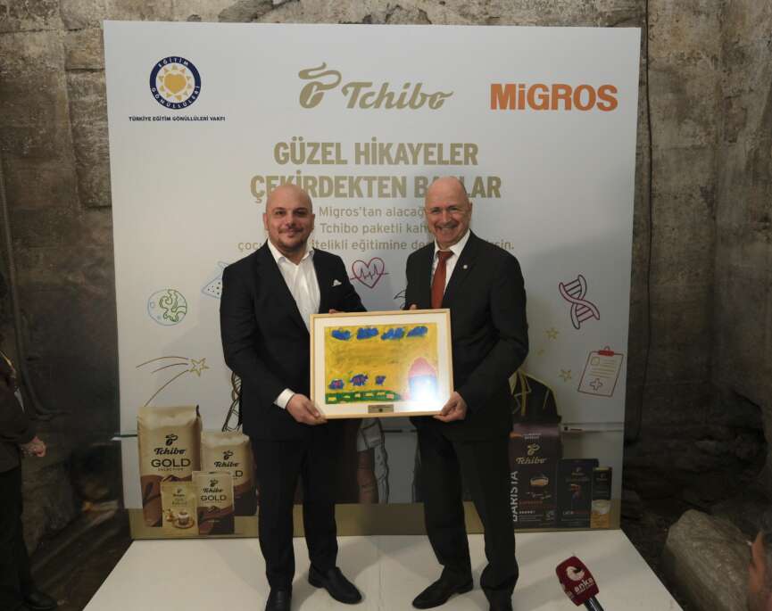 Tchibo Turkiye Genel Muduru Burak Deniz TEGV Genel Muduru Sait Tosyali