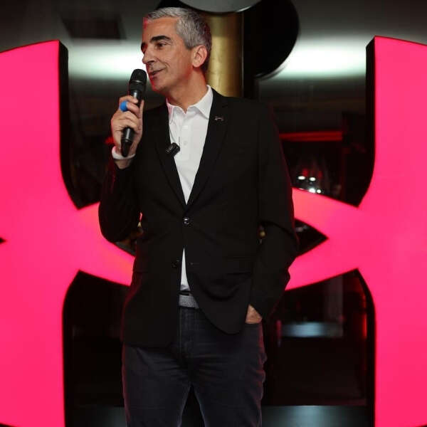 Under Armour’dan 10. Yılında Kerem Bürsin ile Görkemli Kutlama