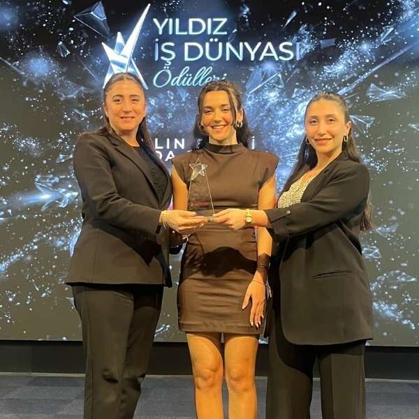 Home 39 Yılın En İyi Gıda Firması Ödülü Doyuyo’nun!