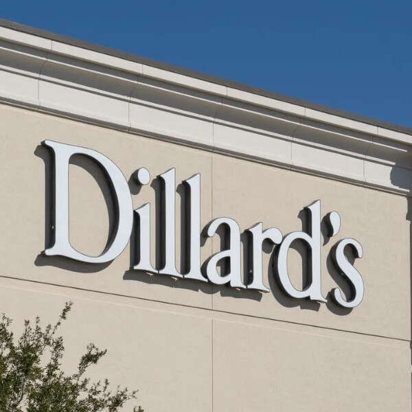 Dillard’s Krize Meydan Okuyor: Yeni Mağaza Açtı, Satışlarını Artırdı